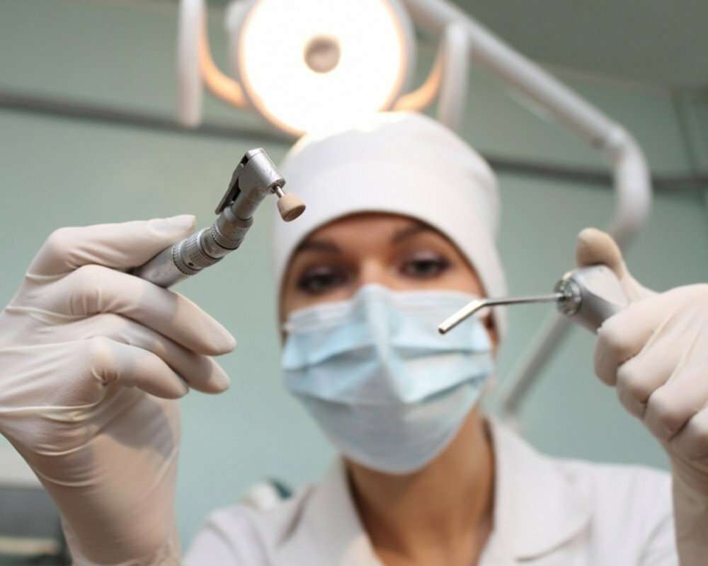 Росздравнадзор пресек сбыт незарегистрированных МИ на выставке Dental Expo