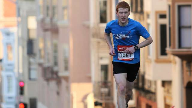 Разрушаются ли коленные суставы при беге? Разрушаются ли коленные суставы при беге?