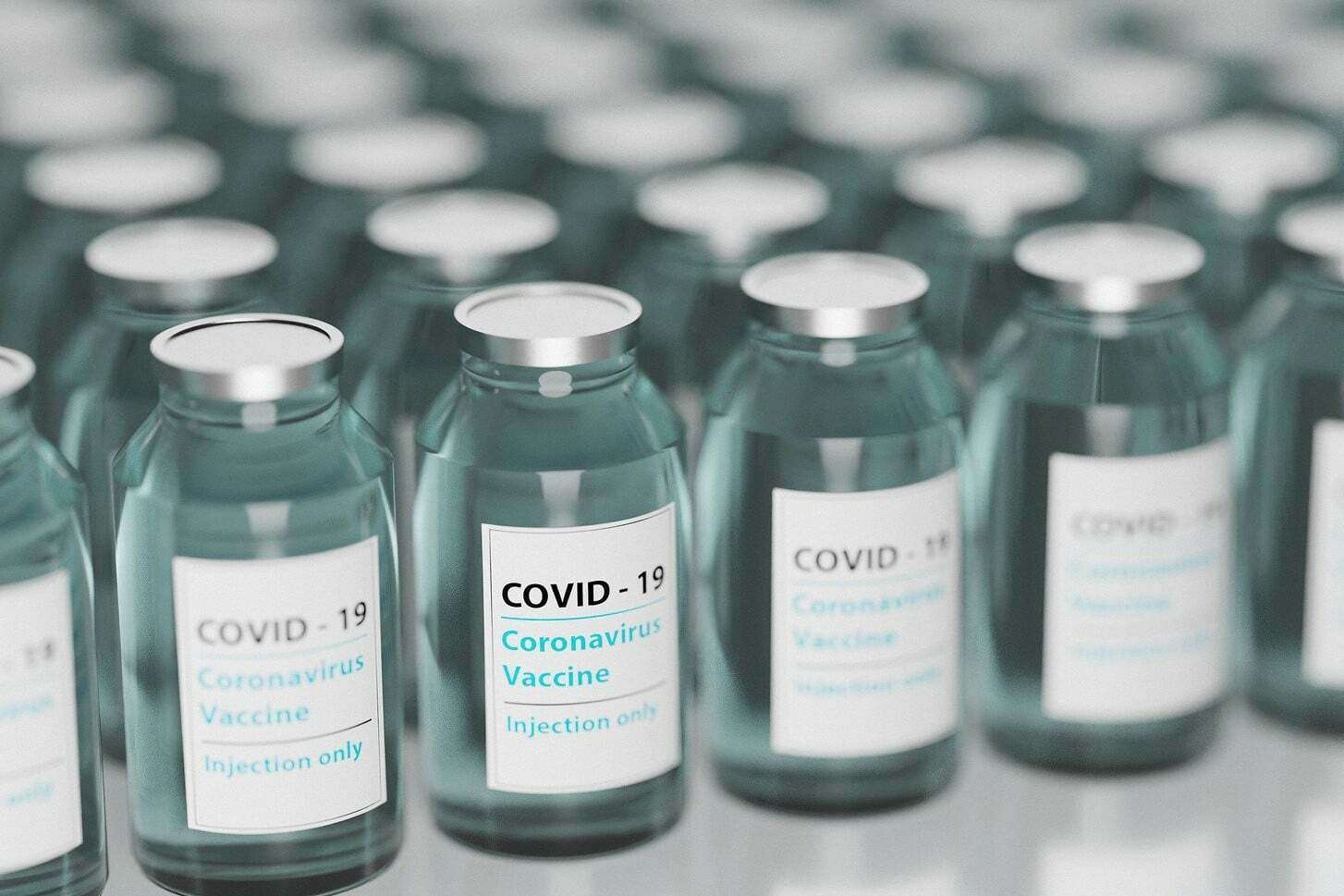 Евросоюз готовится закупить неиспытанную вакцину от COVID-19